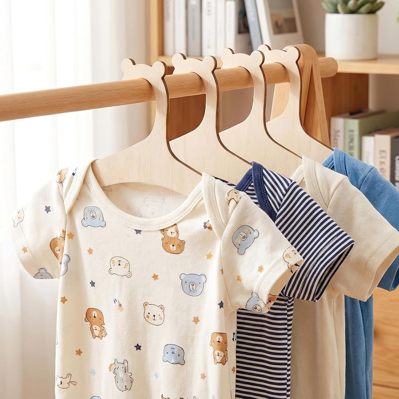 Baby Clothes Rack Cute Bear Wo - Baby Nursery Decor Girl 评论和价格